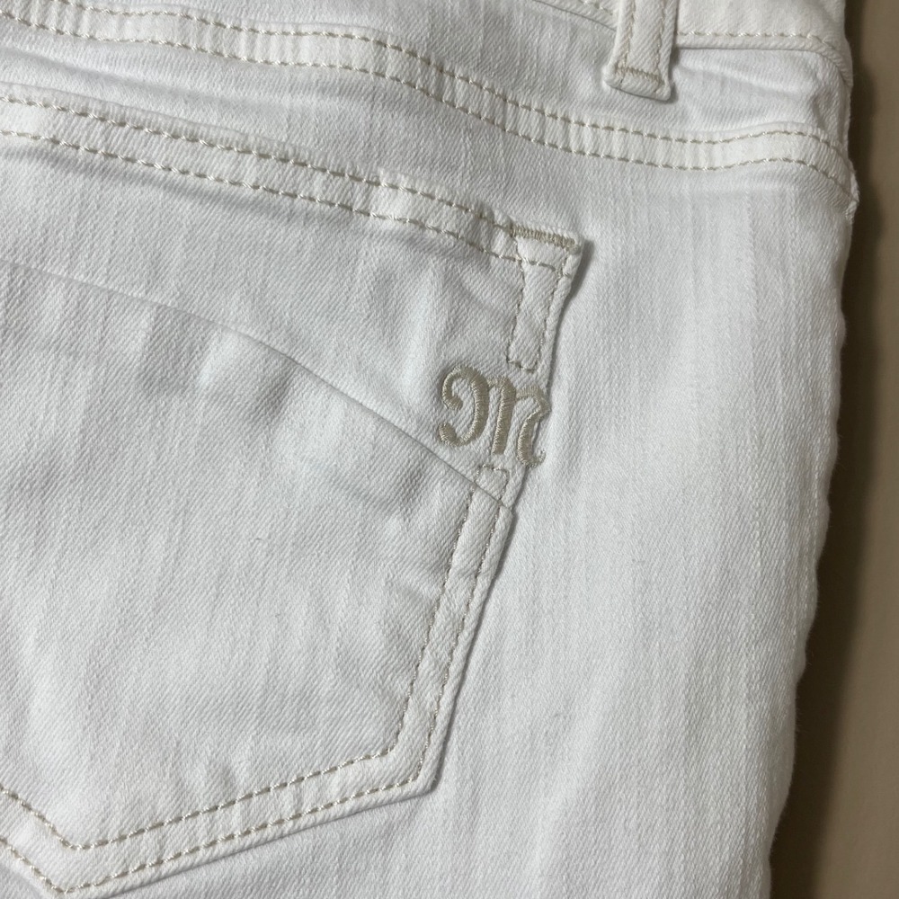 Miss Me White Denim Moto Shorts Mid Rise Frayed Hem Zipper Detail Size 28 - Picture 13 of 14